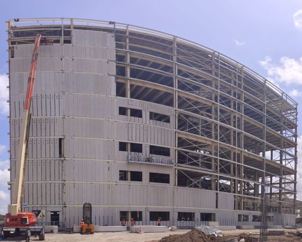 Large building walling project